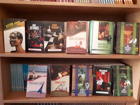 Deputat məcburi köçkün məktəbinə xeyli sayda kitab bağışladı - FOTOLAR