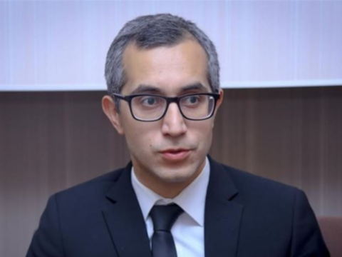 “Həddini aşmış bu adam...” – Məktəb direktorundan Kamran Əsədova sərt İTTİHAMLAR      