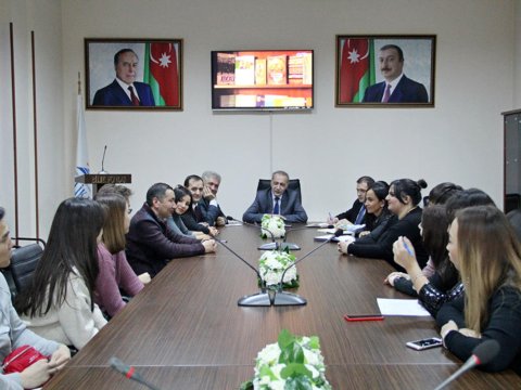 Qazaxıstan tələbələri Bilik Fondunun qonağı olublar-FOTO  