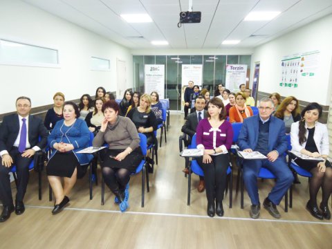 3715 nəzarətçi müəllimin iştirak edəcəyi seminarlar davam edir