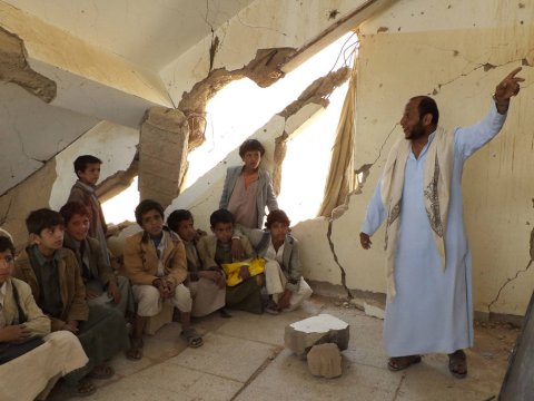 Yəməndə 60 min uşaq dərsə gedə bilmir - Müharibə şəraitindəki məktəblərdən FOTOLAR