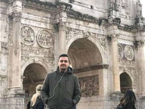 “4 yaşlı bacımı görmək üçün bu dəqiqə nələr etməzdim ki?!” – İtaliyada oxuyan gənclə müsahibə  