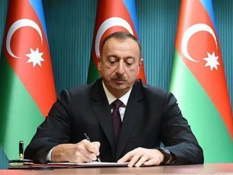 Prezident fərman imzaladı: Təhsil Nazirliyinin tabeliyindəki bəzi qurumlar birləşdirildi