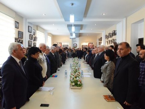 Universitetdə “20 Yanvar və Azərbaycanın istiqlalı” mövzusunda dəyirmi masa