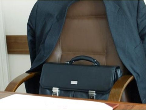 Məmur olmaq istəyənlər üçün imtahan keçiriləcək    