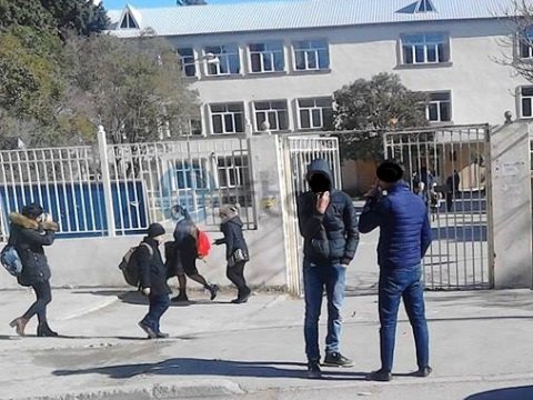 Məktəblərin ətrafında siqaret satılırmı? - Araşdırma