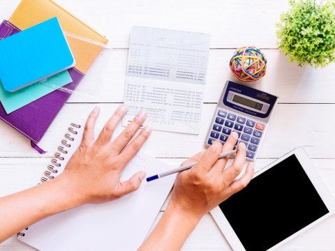 Bu universitetdə əmək haqqı sisteminin hesablanması qaydası dəyişdirildi