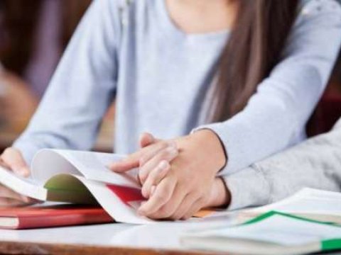 Şagirdlərdə platonik sevgi və aqressiya xəstəliyi: “Xüsusən də, qızlardan ehtiyatlı olun”  