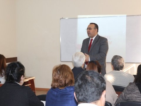 Səlcuq Universitetinin professoru UNEC-də  