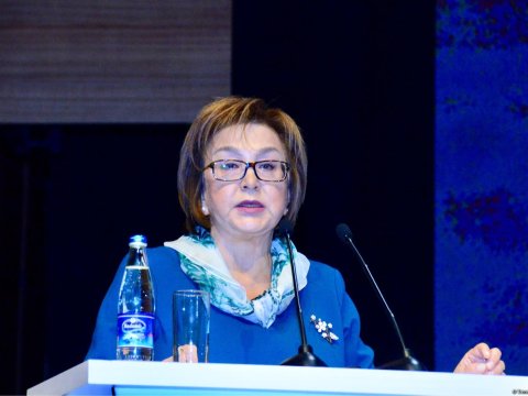 Məleykə Abbaszadə: Peşəkar kadrları dövlət sektorunda saxlamaq üçün...