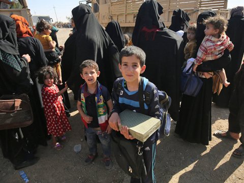 Dünya ölkələrində uşaqlara qarşı tətbiq edilən sərt təlimlər – Ac saxlayıb, soyuq havada yatırırlar...  