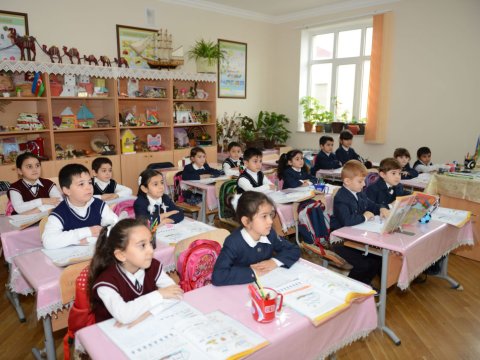 Məktəblilərin qış tətili başa çatır  