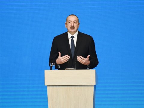 İlham Əliyev gənclərə tələbəlik illərindən danışdı