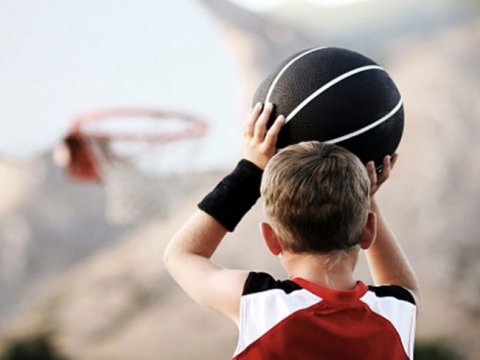 Uşaqlar neçə yaşda basketbola başlamalıdırlar?