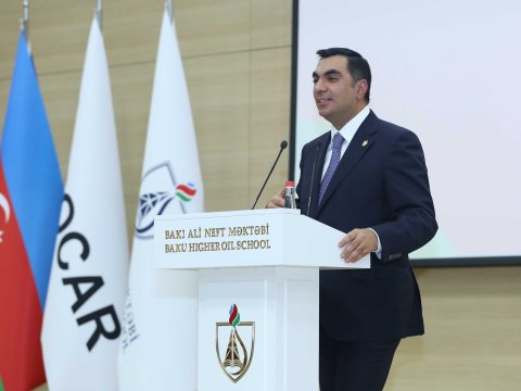 Bakı Ali Neft Məktəbi Gənclər Gününü qeyd etdi - FOTO
