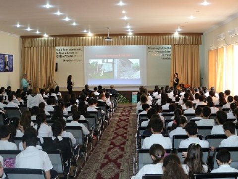 Məktəblilər zəlzələ zamanı davranışla bağlı məlumatlandırıldı