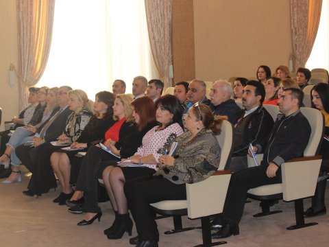 Praqa Biznes Məktəbinin və Atılım universitetinin professorları UNEC-in Qış Məktəbində