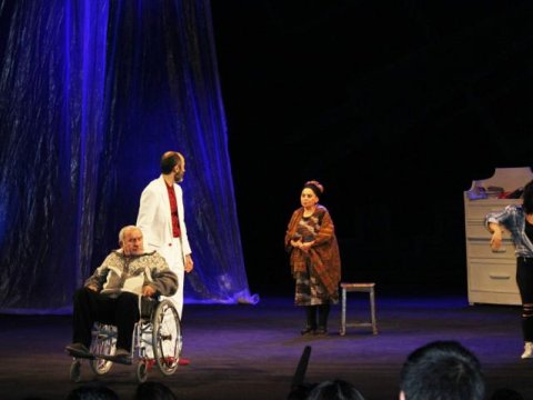 “Son dəfə nə vaxt tamaşaya baxdığımı xatırlamıram” - Tələbələrin  teatr 