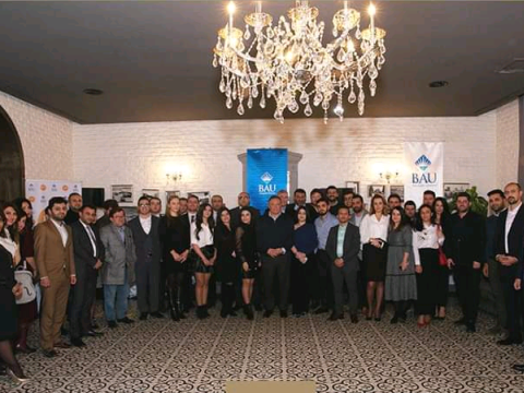 Bahçeşehir Universiteti Bakıda məzunları ilə görüşüb