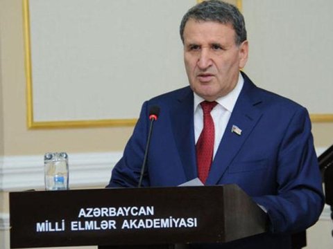 Vitse-prezidentdən alimlərə irad: “Bəziləri işə gəlmir, soruşanda da deyir ki, kitabxanada idim”