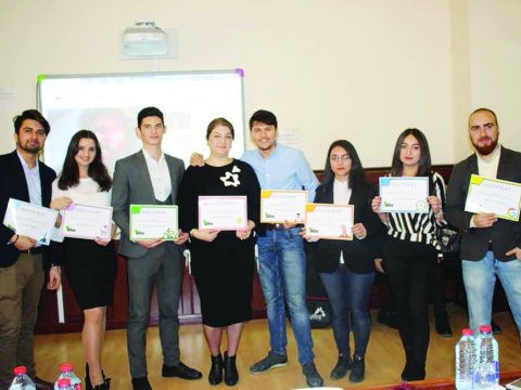 “Tələbədən tələbəyə” layihəsi: tədris prosesində yeni metod - FOTO