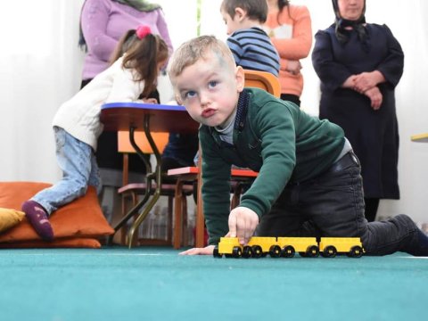 “İcma məktəbləri”nin müəllimləri ilə müzakirə: ” 3 yaşlı uşaqlarla işləməkdə çətinlik çəkirik”  