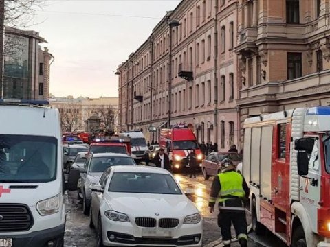 Rusiyada 21 tələbə dağıntılar altında qaldı