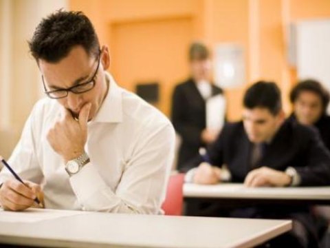 Dövlət qulluğu üzrə test imtahanına qeydiyyat davam edir