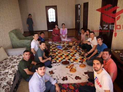 Əcnəbi ölkədə “28 May” adlı qəzet buraxan tələbəmiz: ”Rektor olsaydım, ilk bunu ləğv edərdim” - MÜSAHİBƏ  