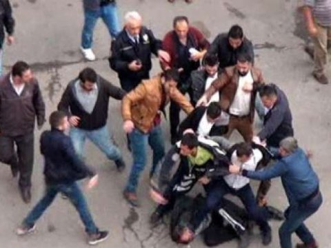 Bakıda tələbələr arasında kütləvi dava - Bıçaqlananlar var 