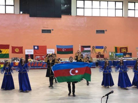 3 yaşında oxuyub-yazan, 8 ölkədə yaşayan soydaşımız: ”Bizi “Avroviziya və “Formula-1”-ə görə tanıyırlar” -MÜSAHİBƏ  