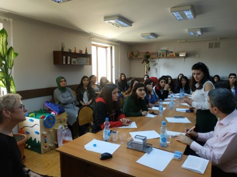 Corctaun Universitetinin professoru ADPU-da mühazirə oxuyub