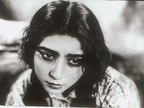 İlkə imza atmış Azərbaycan xanımları - MARAQLI