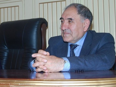 Yeni rektor Abel Məhərrəmovun kadrını  İŞDƏN ÇIXARDI