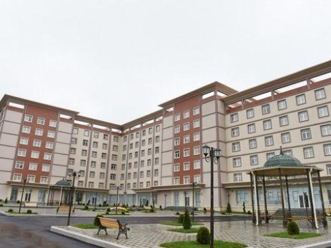Vitse-spiker tələbə yataqxanaları ilə bağlı təklif verdi