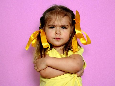 İnadkar uşaqla necə davranmalı?-Valideynlərə məsləhət