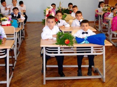 I sinfə qəbul olunan uşaq üçün yaxın qohumu qeydiyyatdan keçə bilər? - RƏSMİ CAVAB  