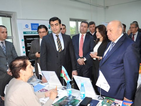 Bakı Mühəndislik Universitetdə Karyera sərgisi keçirilib - FOTOLAR