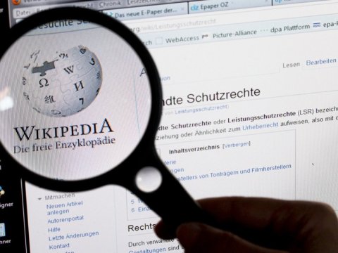 “Wikipedia”nın alman dili versiyası 24 saatlıq offline rejimə keçib  