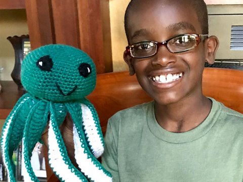 168 min izləyicisi olan 11 yaşlı oğlan– Minlərlə sifariş, yüksək İQ...