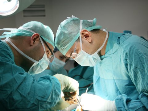 Azərbaycanda 240-dan çox uşaq ürəyindən əməliyyat edilib