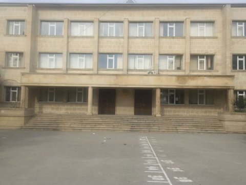  Bakıda şagirdlər birləşib müəllimi döydü   