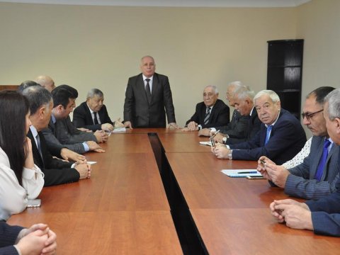 LDU-da “Elm günü”nə həsr olunan Dəyirmi masa keçirilib - FOTOLAR 