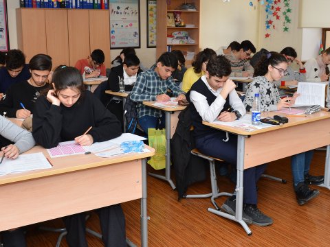 Fənn olimpiadalarının yarımfinal turu keçirilib