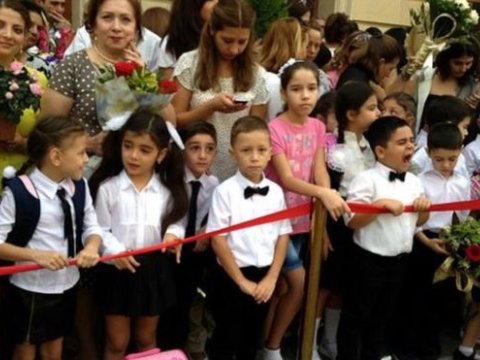 I siniflərə qəbul üçün Müsahibə komissiyaları fəaliyyətə başlayıb – Bu məkanlarda 