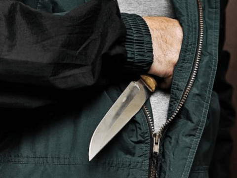 Məktəbə bıçaqlı hücum - Ölənlər və yaralılar var