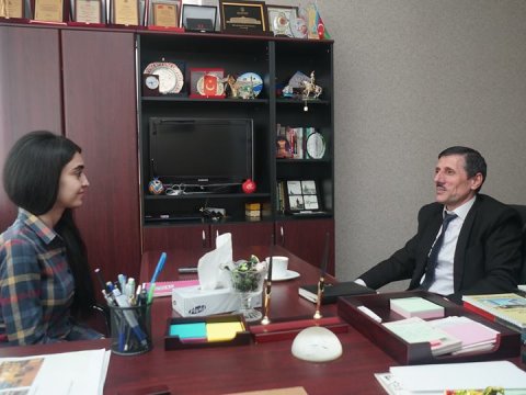 Alim Qasımovun parta yoldaşı: “Dolanışığı çətin idi, maşınla qatıq-pendir də satıb” - LAYİHƏ  