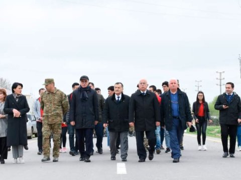 Jurnalistlər Təhsil Nazirliyinin cəbhə turunu alqışladılar – “Bunların Azərbaycan maraqlarından xəbəri yoxdur”  