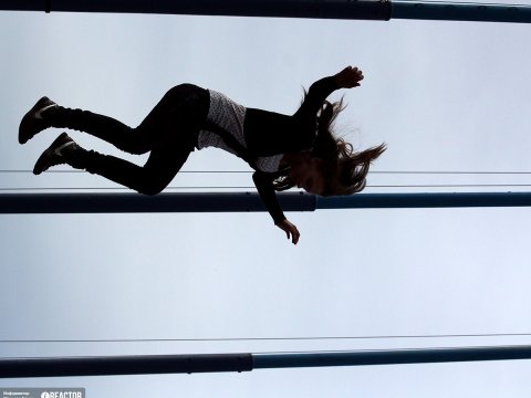 Bakıda özünü məktəbin 3-cü mərtəbəsindən atan şagird dünyasını dəyişib