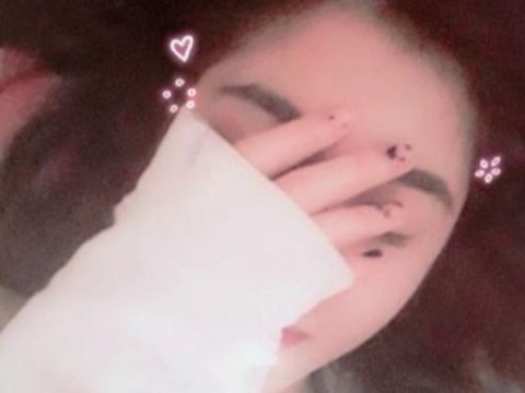 Bakıda özünü məktəb binasından atan Elina dəfn edildi